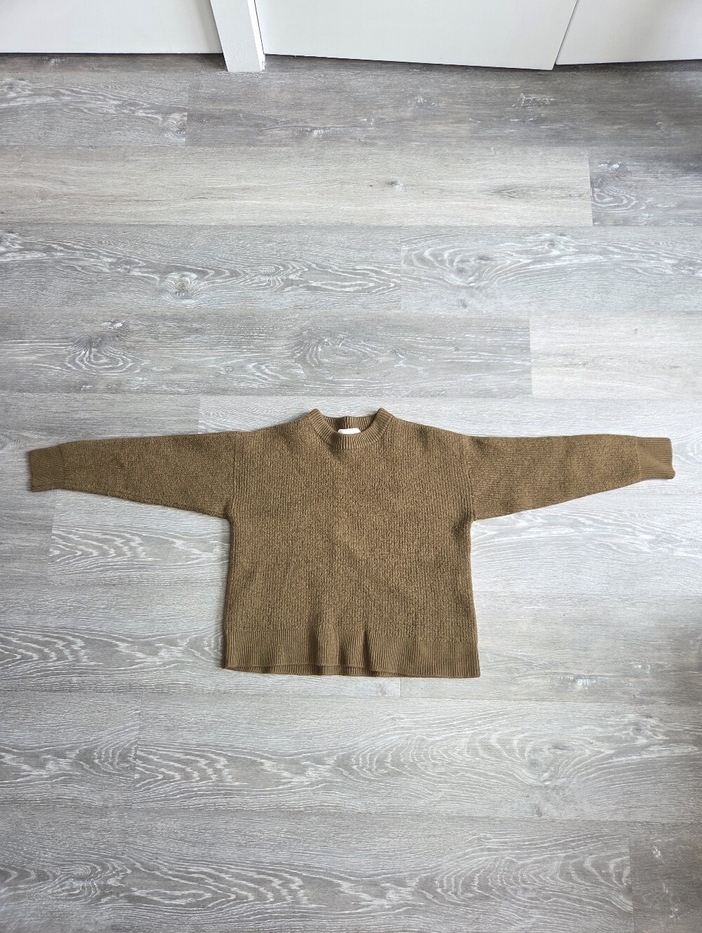 Women's Wilfred Free 100% Merino Wool Crop Sweater - Size Medium
